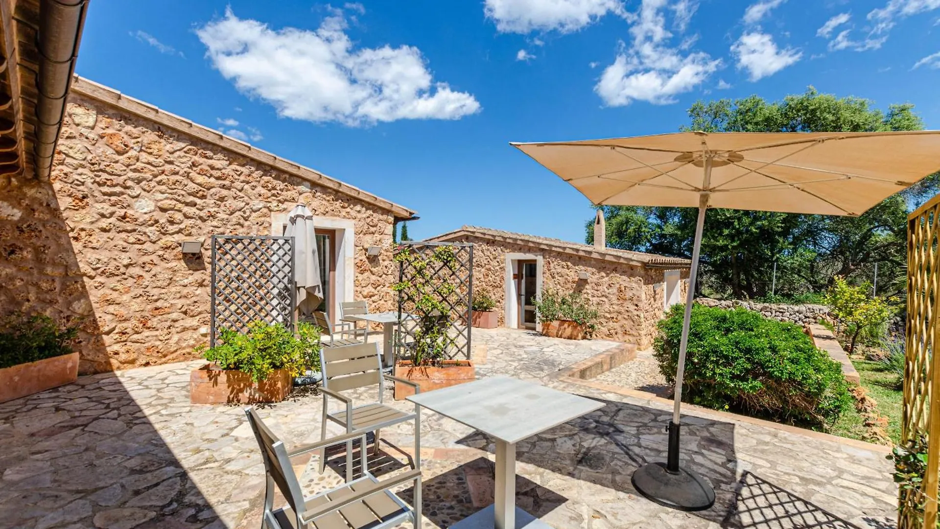 Yourhouse Agroturismo Can Porreti Sa Rota Lloret de Vistalegre Guest house